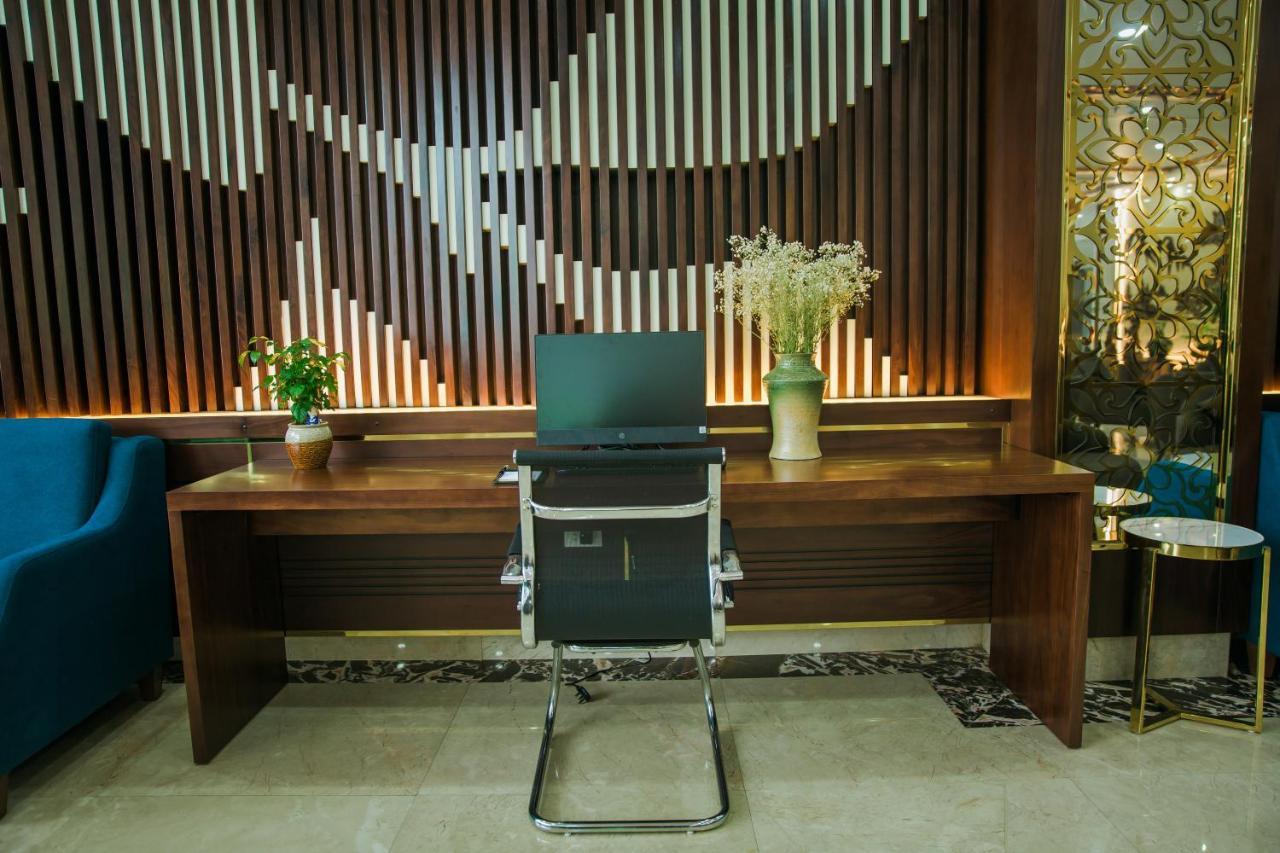 Luxury6 Hotel Mong Cai Esterno foto