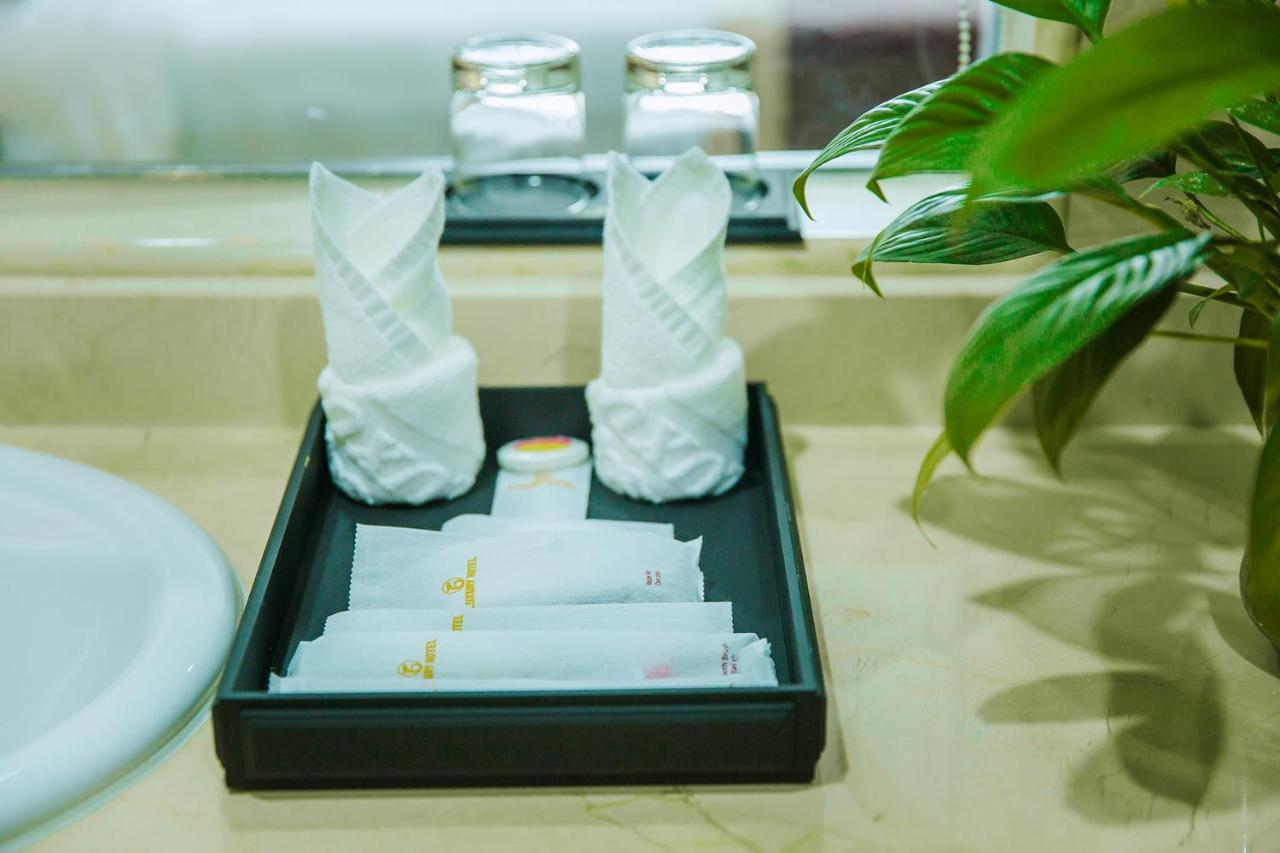 Luxury6 Hotel Mong Cai Esterno foto