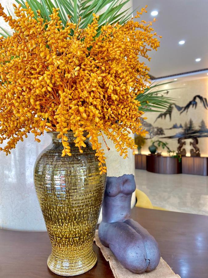 Luxury6 Hotel Mong Cai Esterno foto
